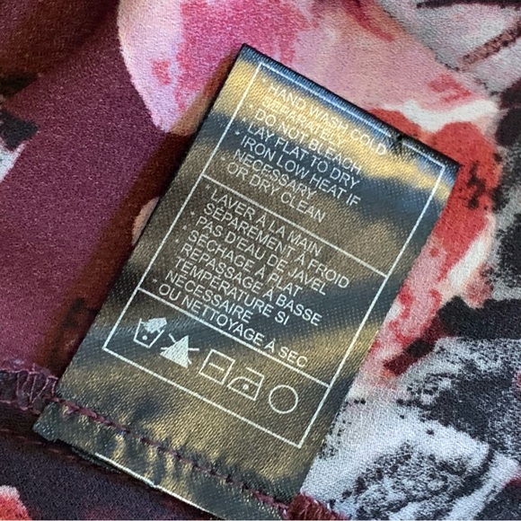 CUPCAKES AND CASHMERE Blouse Floral Top Large Burgundy Wine - Picture 11 of 11